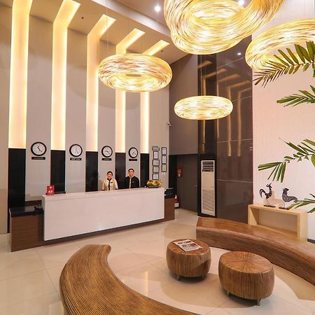 Kew Hotel Tagbilaran Esterno foto