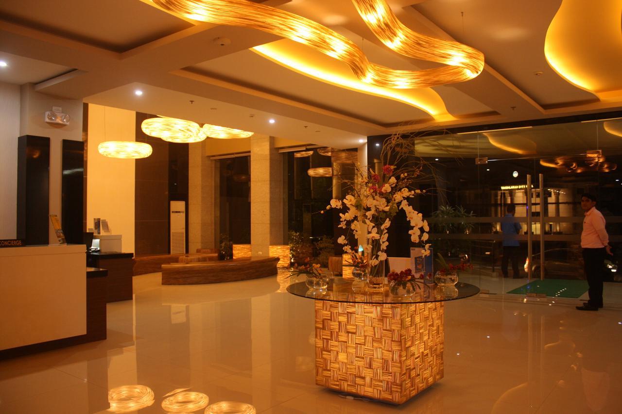 Kew Hotel Tagbilaran Esterno foto