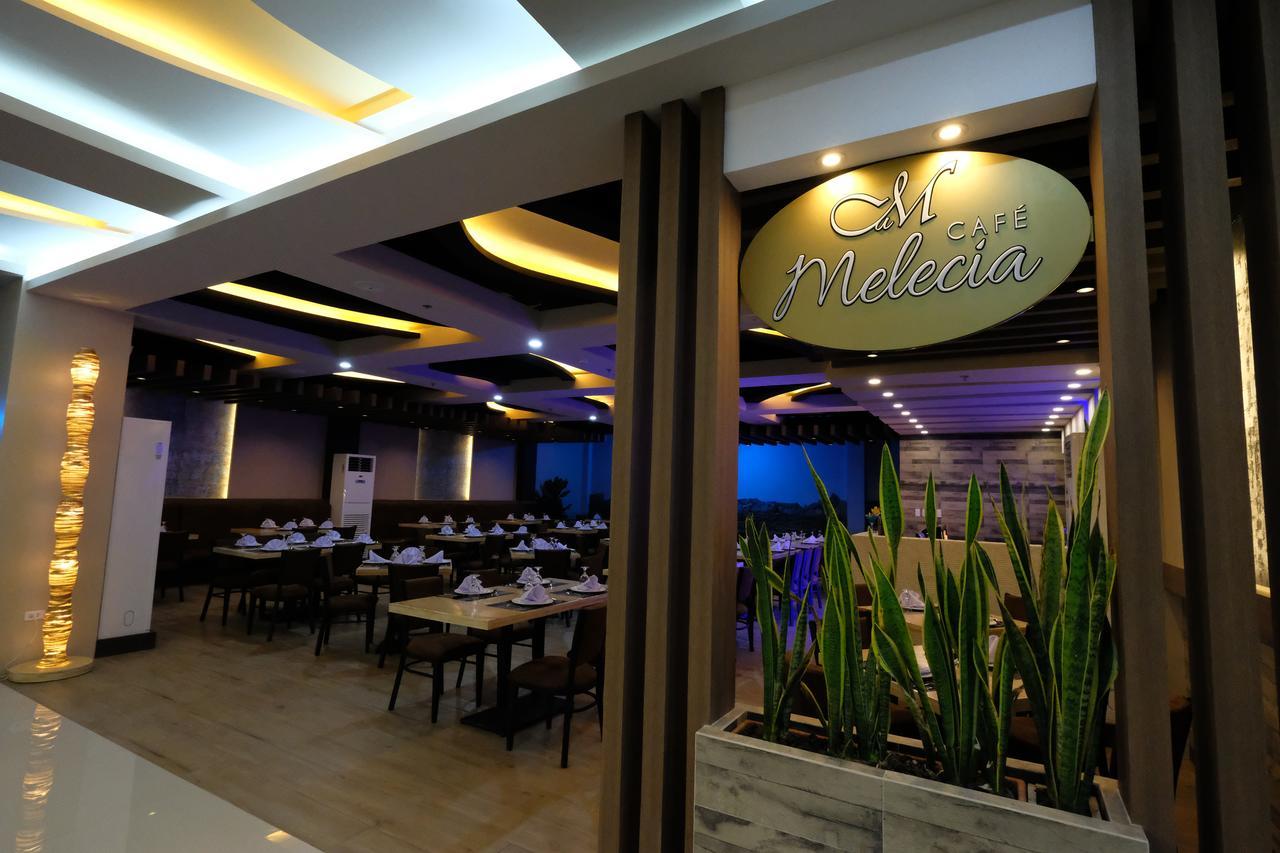 Kew Hotel Tagbilaran Esterno foto