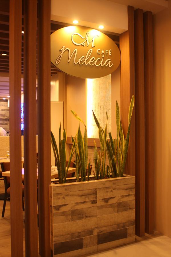Kew Hotel Tagbilaran Esterno foto