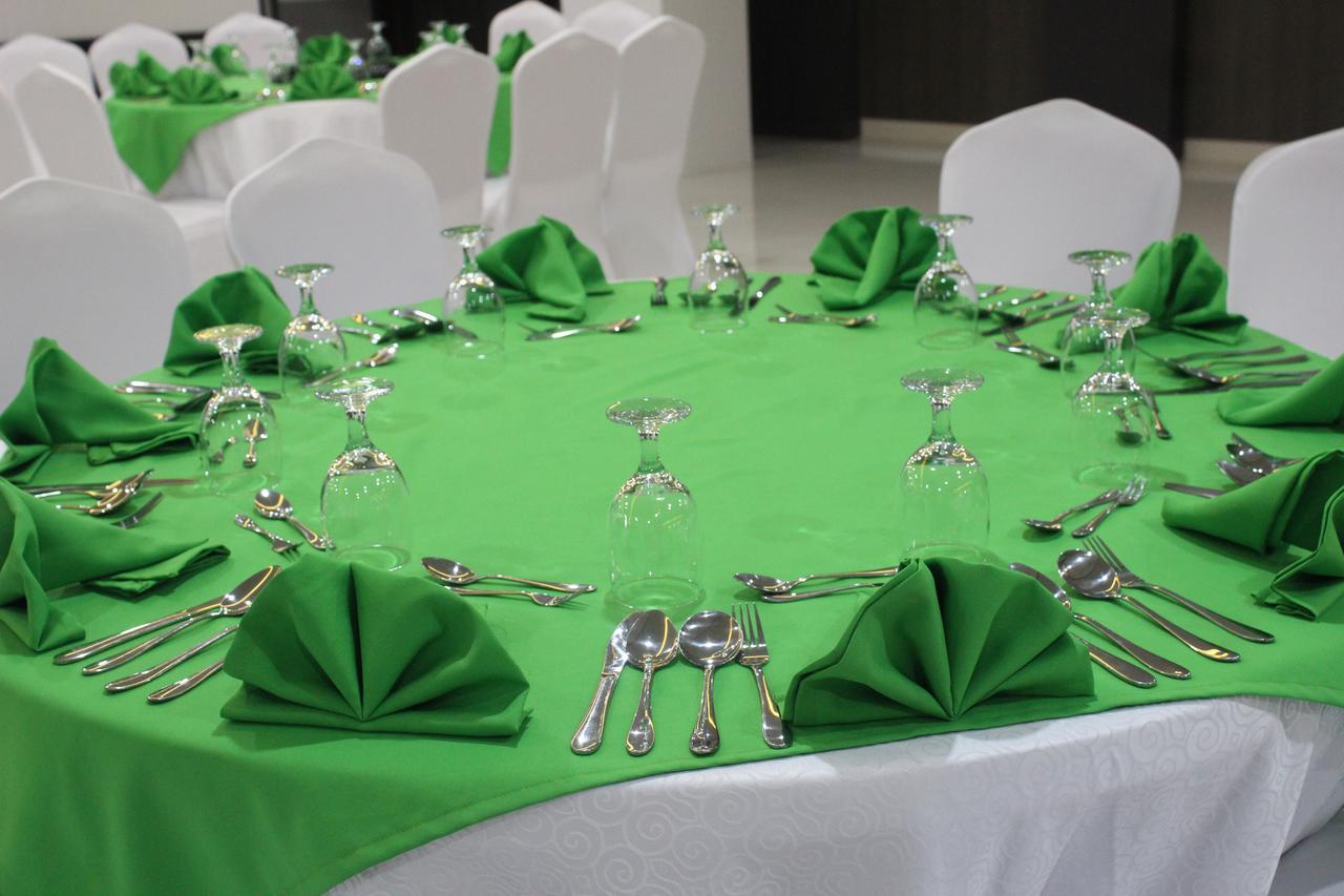 Kew Hotel Tagbilaran Esterno foto